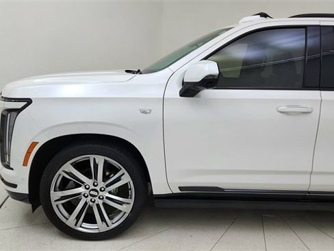 Used 2025 Cadillac Escalade Sport w/ Touring Package image 10