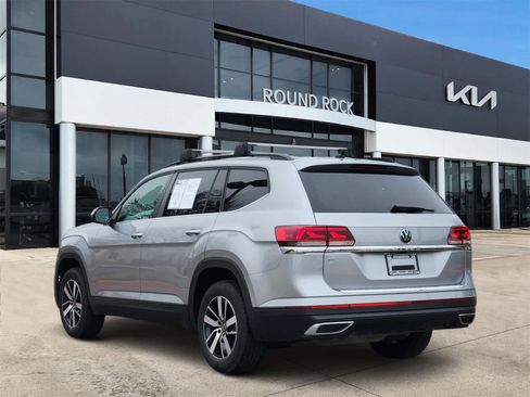 Used 2022 Volkswagen Atlas SE image 6