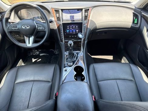 Used 2018 INFINITI Q50 Luxe w/ Essential Package (2.0T Luxe) AWD/4WD image 22