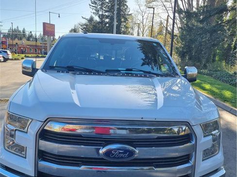 Used 2016 Ford F150 Lariat w/ Equipment Group 501A Mid AWD/4WD image 8