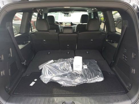 New 2025 Nissan Armada PRO-4X image 5