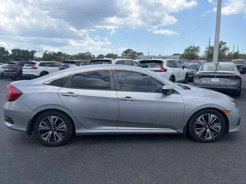 Used 2017 Honda Civic EX-L image 7