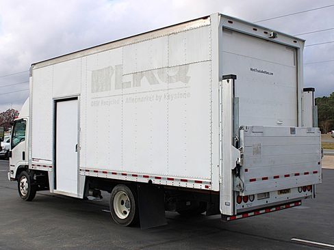 Used 2018 Isuzu NPR image 4