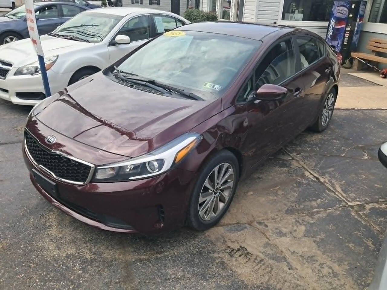Used 2018 Kia Forte LX FWD image 2