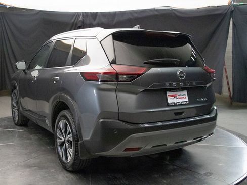 Used 2022 Nissan Rogue SV w/ SV Premium Package image 10
