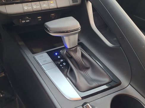 Used 2023 Hyundai Elantra SEL image 48