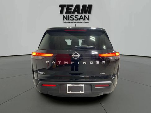 Used 2024 Nissan Pathfinder S image 5
