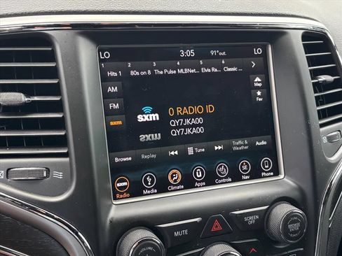 Used 2018 Jeep Grand Cherokee Limited AWD/4WD image 5