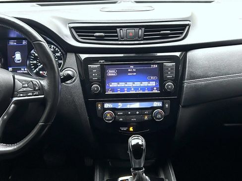 Used 2018 Nissan Rogue SL w/ Premium Package AWD/4WD image 13