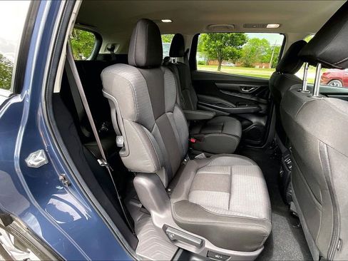 Certified 2025 Subaru Ascent Premium AWD/4WD image 28