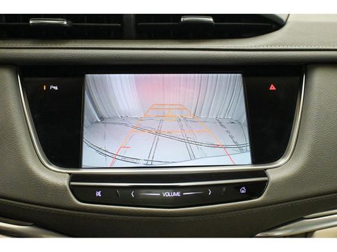 Used 2017 Cadillac XT5 Luxury w/ Driver Awareness Package image 45