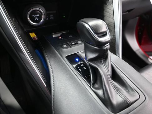 Used 2023 Toyota Venza Limited image 15