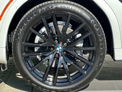 Used 2023 BMW X6 xDrive40i w/ M Sport Package image 33