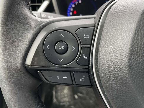 Used 2022 Toyota Corolla XLE image 39