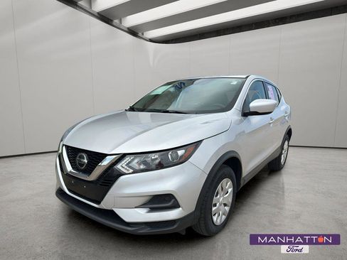 Used 2020 Nissan Rogue Sport S FWD image 1