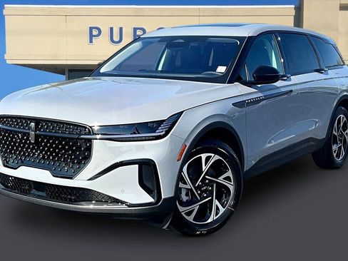 New 2026 Lincoln Nautilus Premier w/ Equipment Group 102A image 2