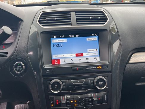 Used 2018 Ford Explorer XLT w/ Equipment Group 202A image 19