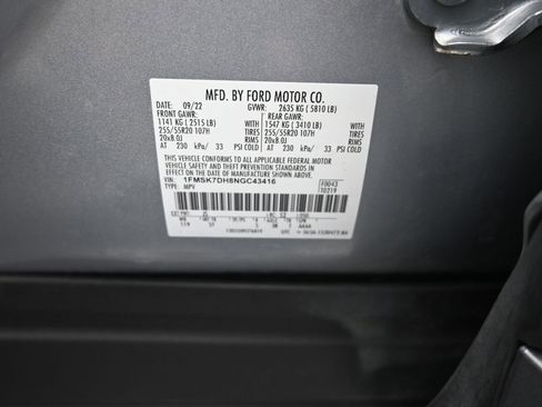 Certified 2022 Ford Explorer XLT w/ Equipment Group 202A image 19