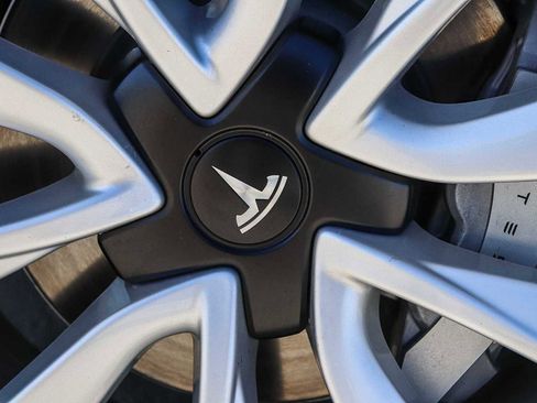 Used 2020 Tesla Model 3 Long Range image 15