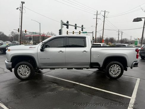 Used 2022 Chevrolet Silverado 2500 LTZ w/ LTZ Convenience Package AWD/4WD image 10