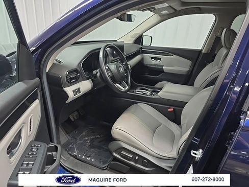 Used 2024 Honda Pilot Elite image 33