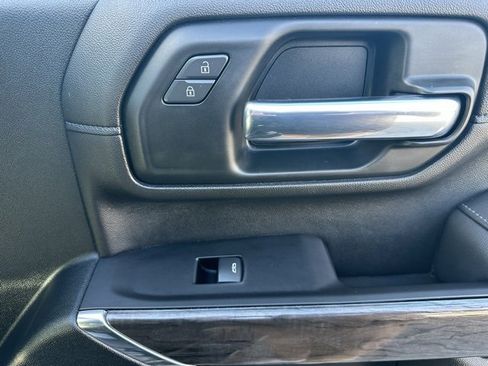 Used 2020 Chevrolet Silverado 2500 LTZ image 23