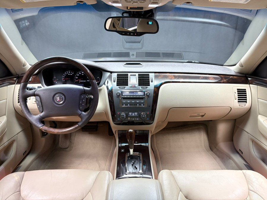 Used 2008 Cadillac DTS FWD image 34