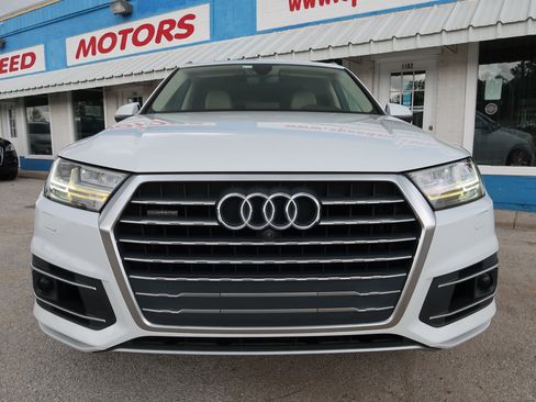 Used 2017 Audi Q7 3.0T Prestige AWD/4WD image 8