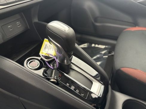 New 2025 Nissan Versa SR w/ Trunk Package image 27