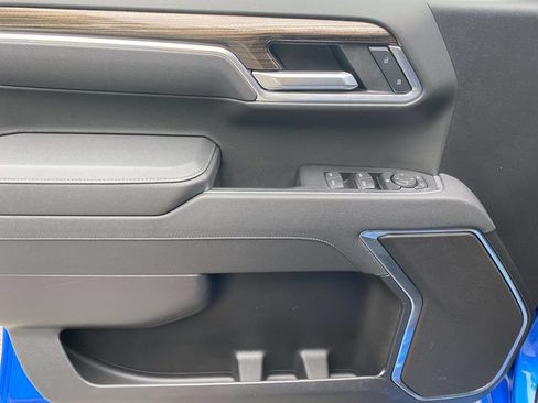 Used 2025 Chevrolet Silverado 1500 LT RWD image 15