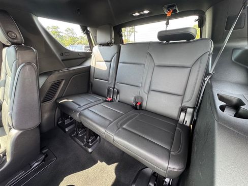 Used 2021 Chevrolet Tahoe Z71 w/ Rear Media and Nav Package AWD/4WD image 21
