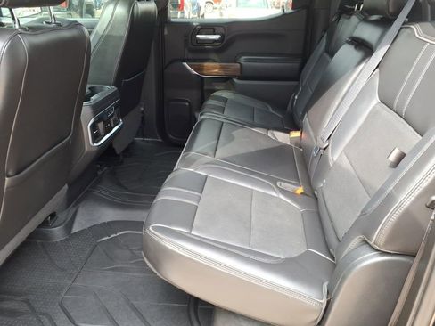 Used 2021 Chevrolet Silverado 1500 High Country w/ Technology Package image 17