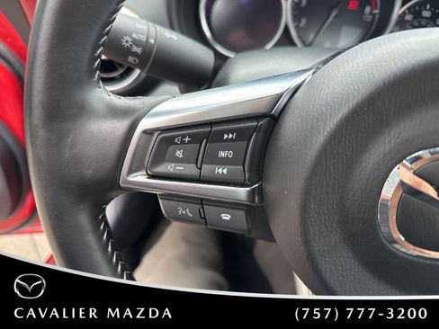 Used 2025 MAZDA MX-5 Miata RF Grand Touring w/ Weather Package RWD image 11