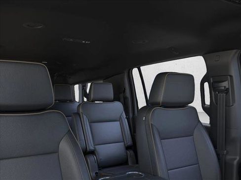 New 2026 Chevrolet Suburban Premier image 25