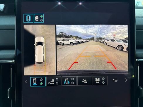 Used 2026 GMC Yukon XL Denali w/ Denali Reserve Package image 23