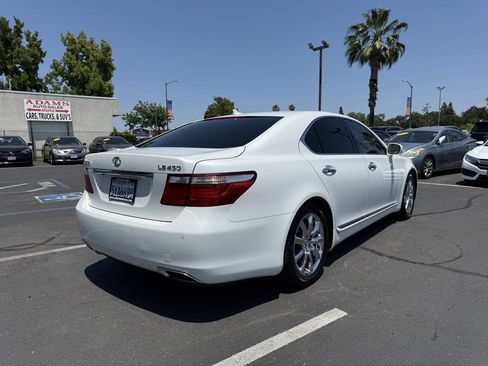 Used 2007 Lexus LS 460 RWD image 3