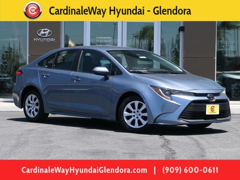 Used 2023 Toyota Corolla LE FWD image 1
