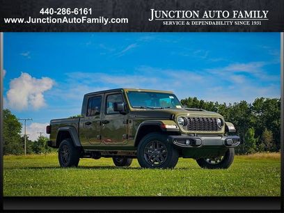 New 2025 Jeep Gladiator Sport
