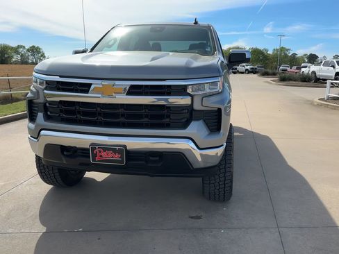 Used 2025 Chevrolet Silverado 1500 LT image 4