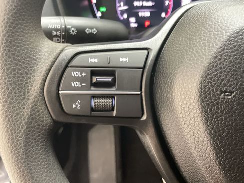 Certified 2025 Honda Accord SE image 12