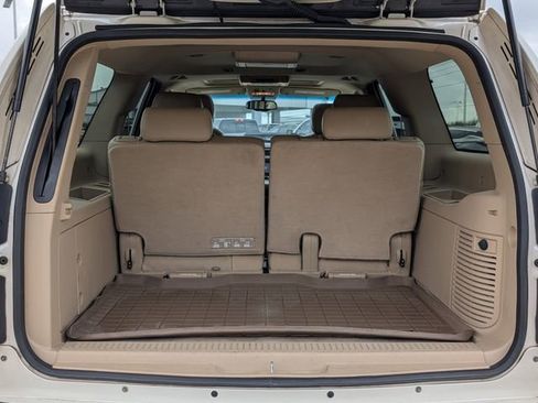 Used 2014 Chevrolet Suburban LTZ image 27
