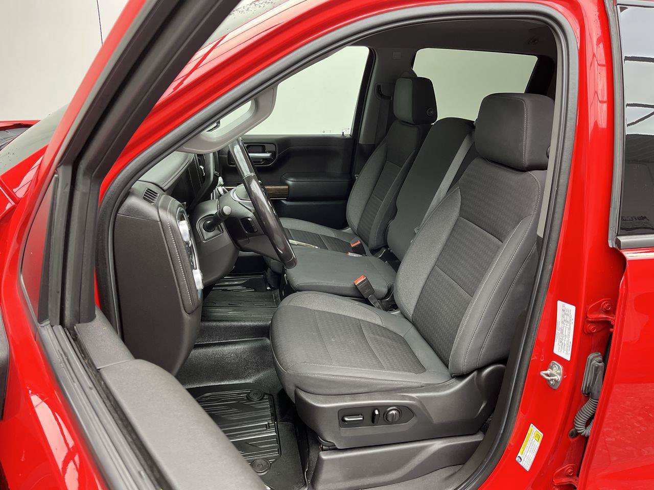 Used 2021 GMC Sierra 1500 Elevation AWD/4WD image 9