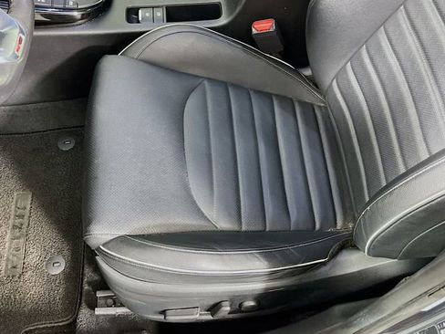 Used 2024 Kia Forte GT-Line w/ GT-Line Premium Package image 19