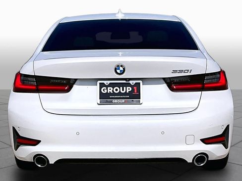 Used 2020 BMW 330i Sedan w/ Convenience Package RWD image 5
