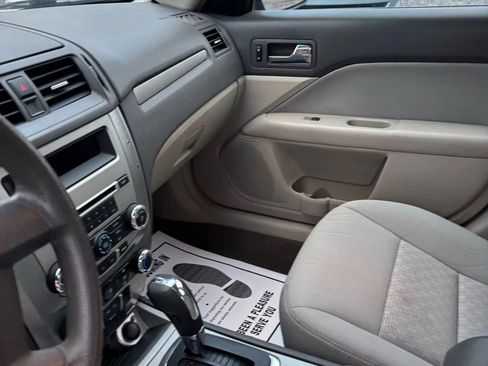 Used 2012 Ford Fusion S image 24