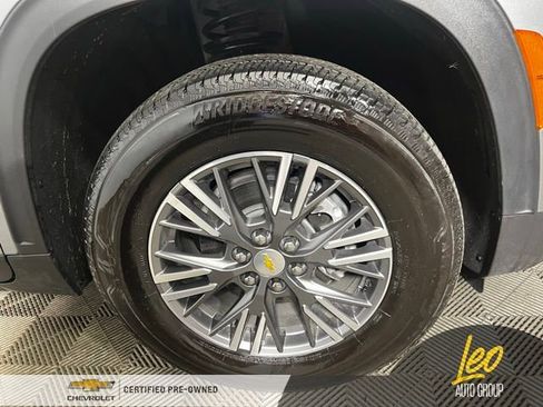 Used 2026 Chevrolet Traverse LT w/ Driver Confidence Package AWD/4WD image 23