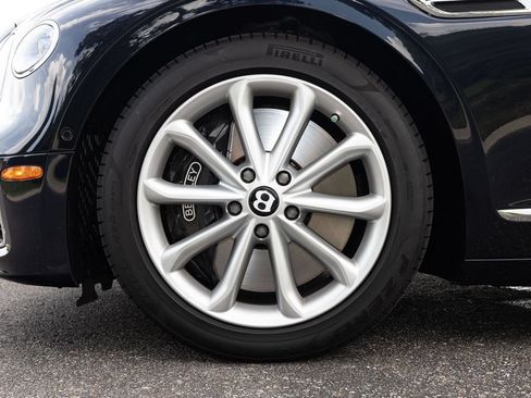 Used 2024 Bentley Flying Spur V8 AWD/4WD image 87