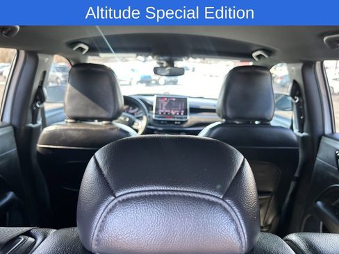 Used 2023 Jeep Compass Altitude image 13