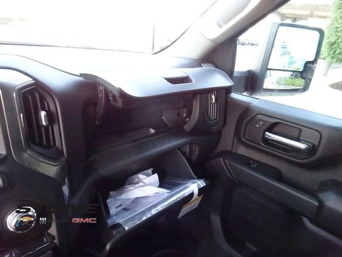 New 2026 GMC Sierra 2500 Pro w/ Convenience Package image 28