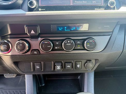 Used 2023 Toyota Tacoma TRD Sport image 18